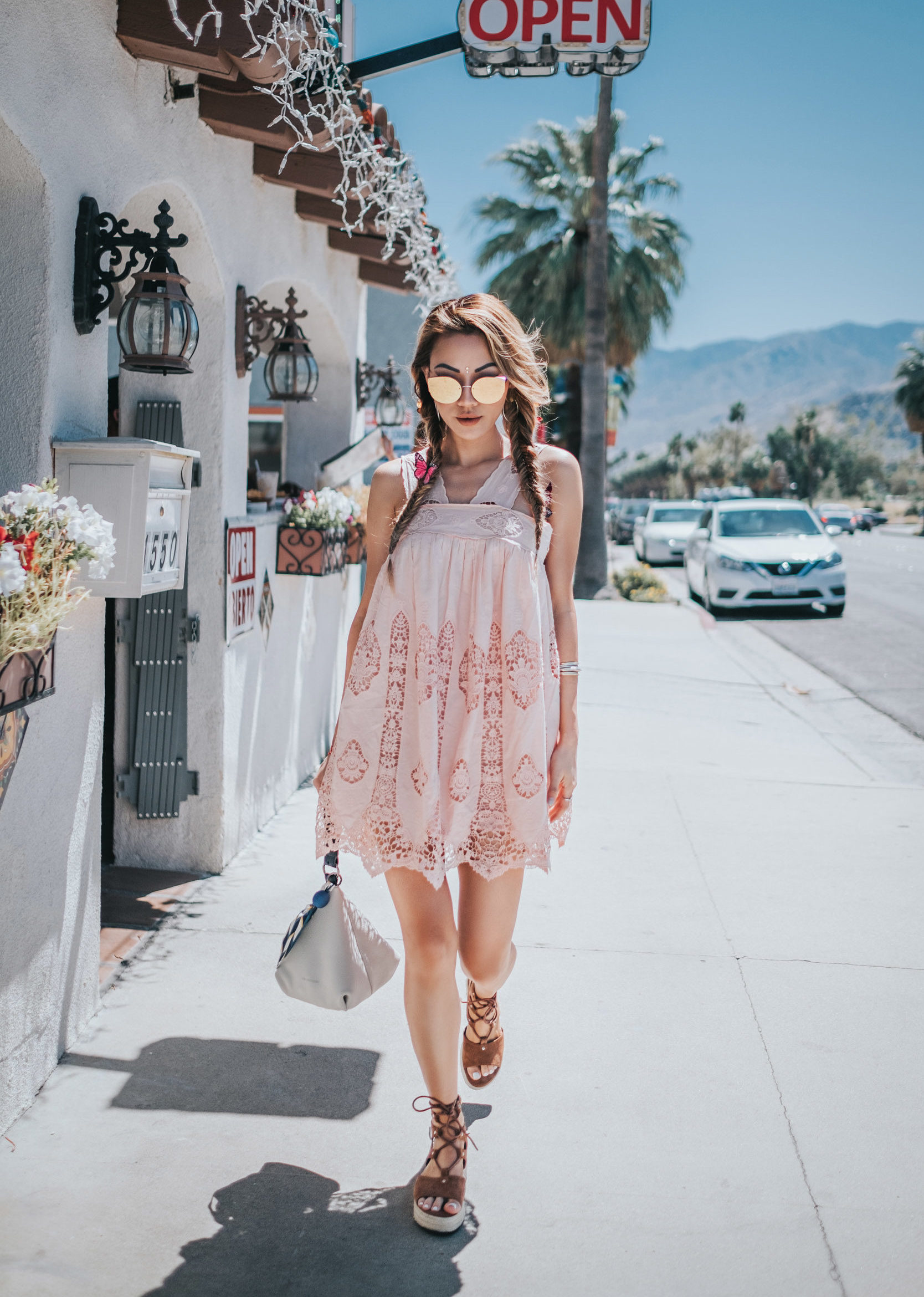 coachella outfit with boots