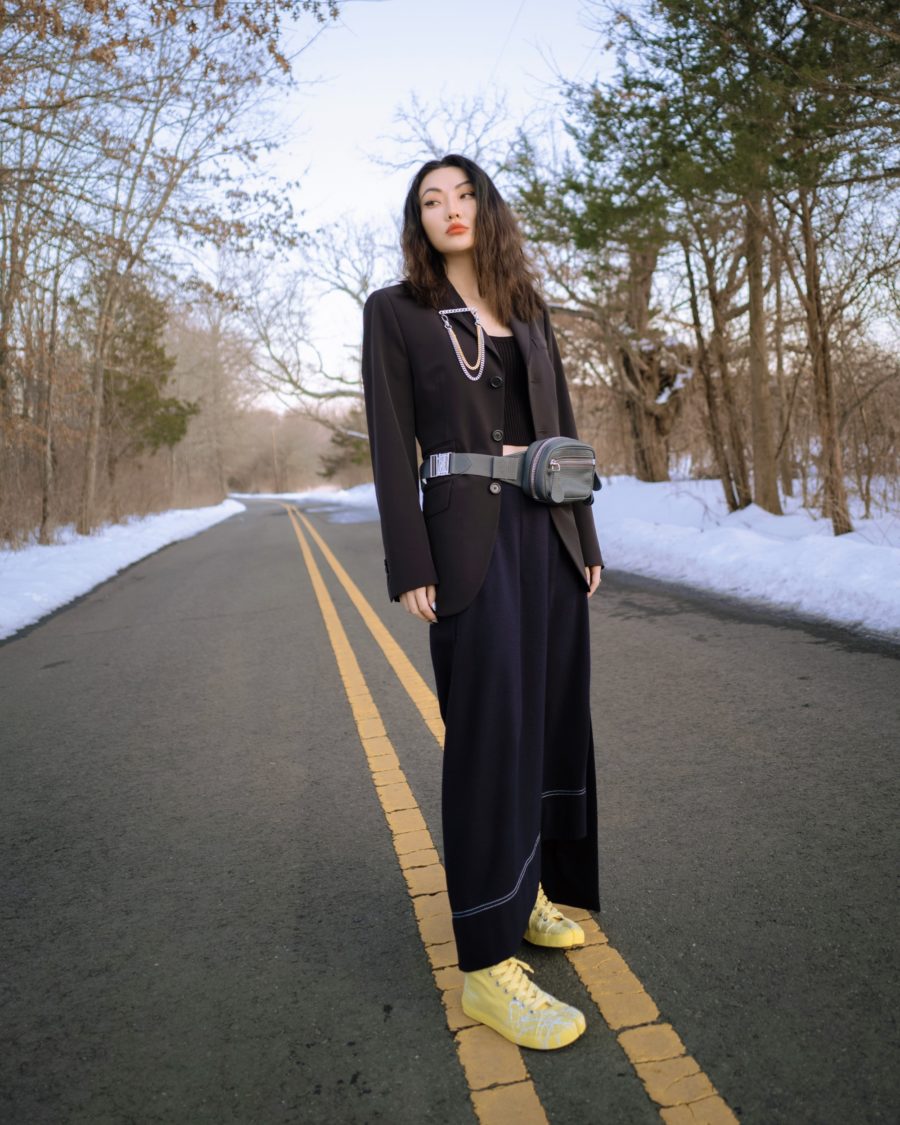 jessica wang wearing 2022 spring trends from nyfw featuring low rise pants // Jessica Wang - Notjessfashion.com